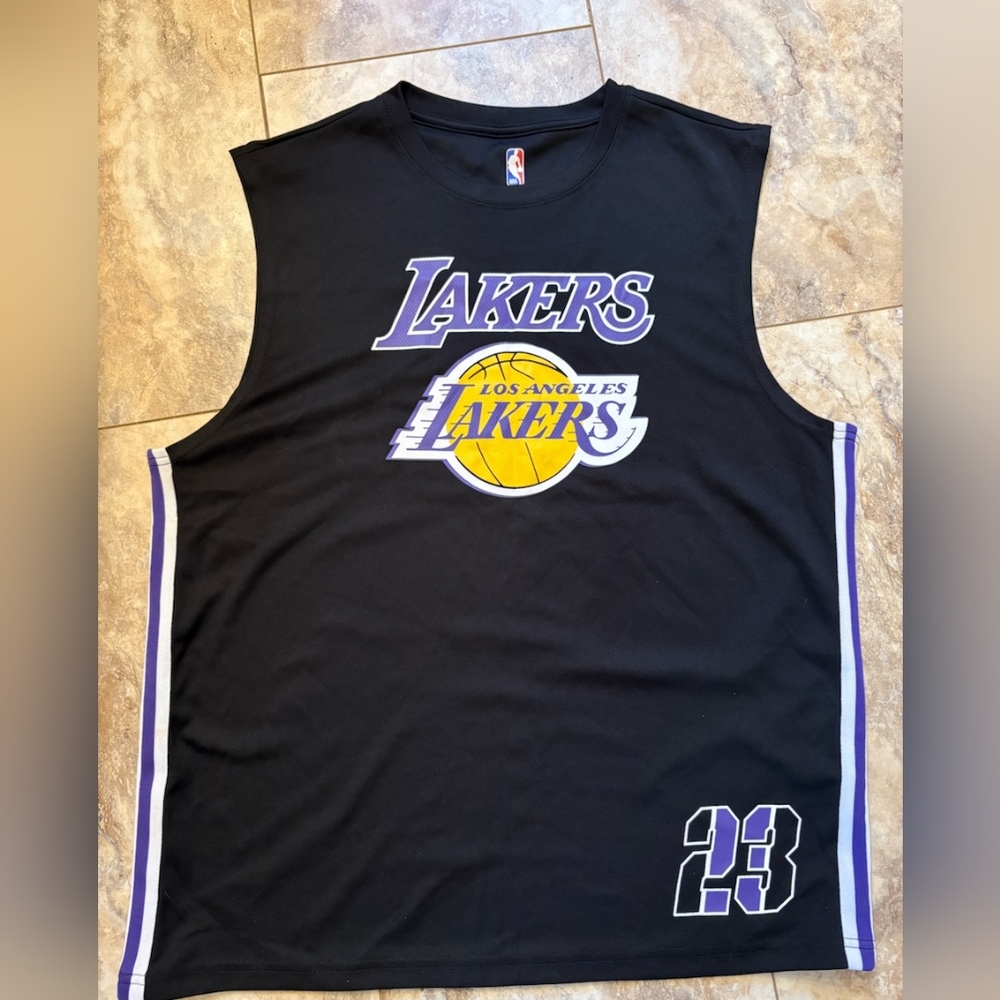 NWOT...Los Angeles LAKERS LeBron James #23 Practice Black Purple Jersey Men's XL